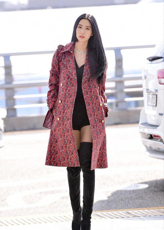 香烟与丝绒